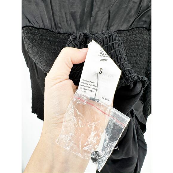 Farm Rio Black Heart Neckline Smocked Long Sleeve Mini Dress Size S - Picture 6 of 8